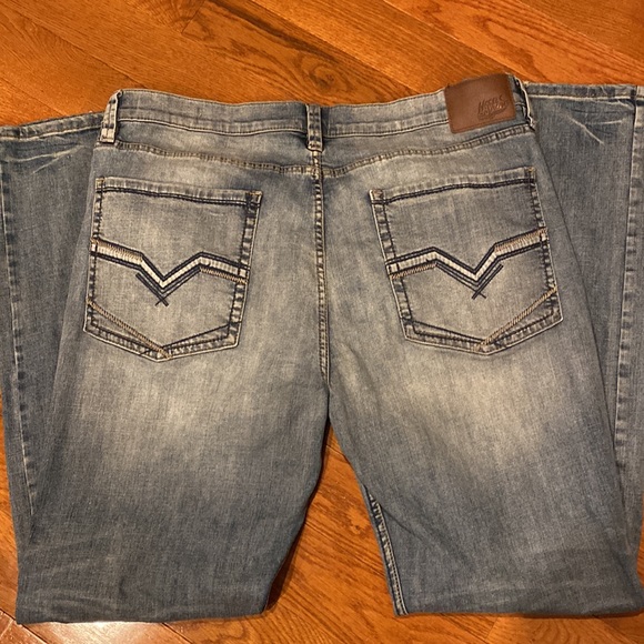 Moonshine Spirit Men’s Jeans by Brad Paisley - Picture 5 of 5